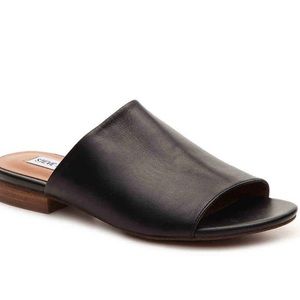 Steve Madden Trope Flat Sandal